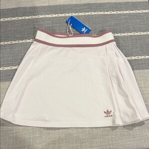 Adidas Women's tennis Skirt with Purple Trim